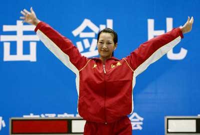 玻利维亚选手在击剑比赛中大放异彩(玻利维亚 最强者)